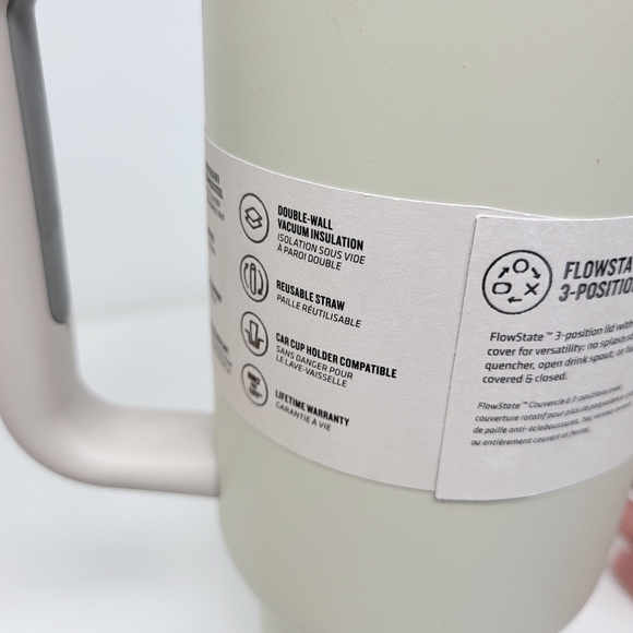 Stanley "The Quencher" H2.0 FlowState Tumbler Dune Soft‎ Matte 40 Oz New - Picture 5 of 8